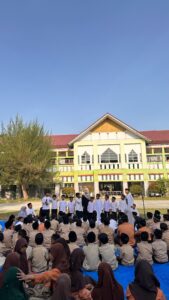 Siswa MIS Terpadu Langsa membawakan salawat Nabi dalam peringatan Isra Mi'raj Jum'at, 23 Januari 2026